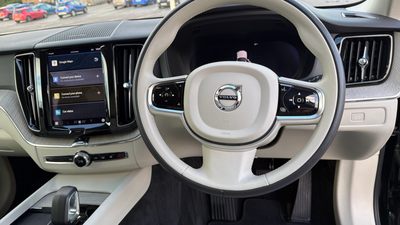 Volvo Xc60 2.0 B4P Plus Dark 5dr Geartronic Petrol Estate